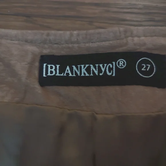 NWT [BLANKNYC] Almond Real Suede Moto Mini Skirt - Size 27 - Picture 5 of 6